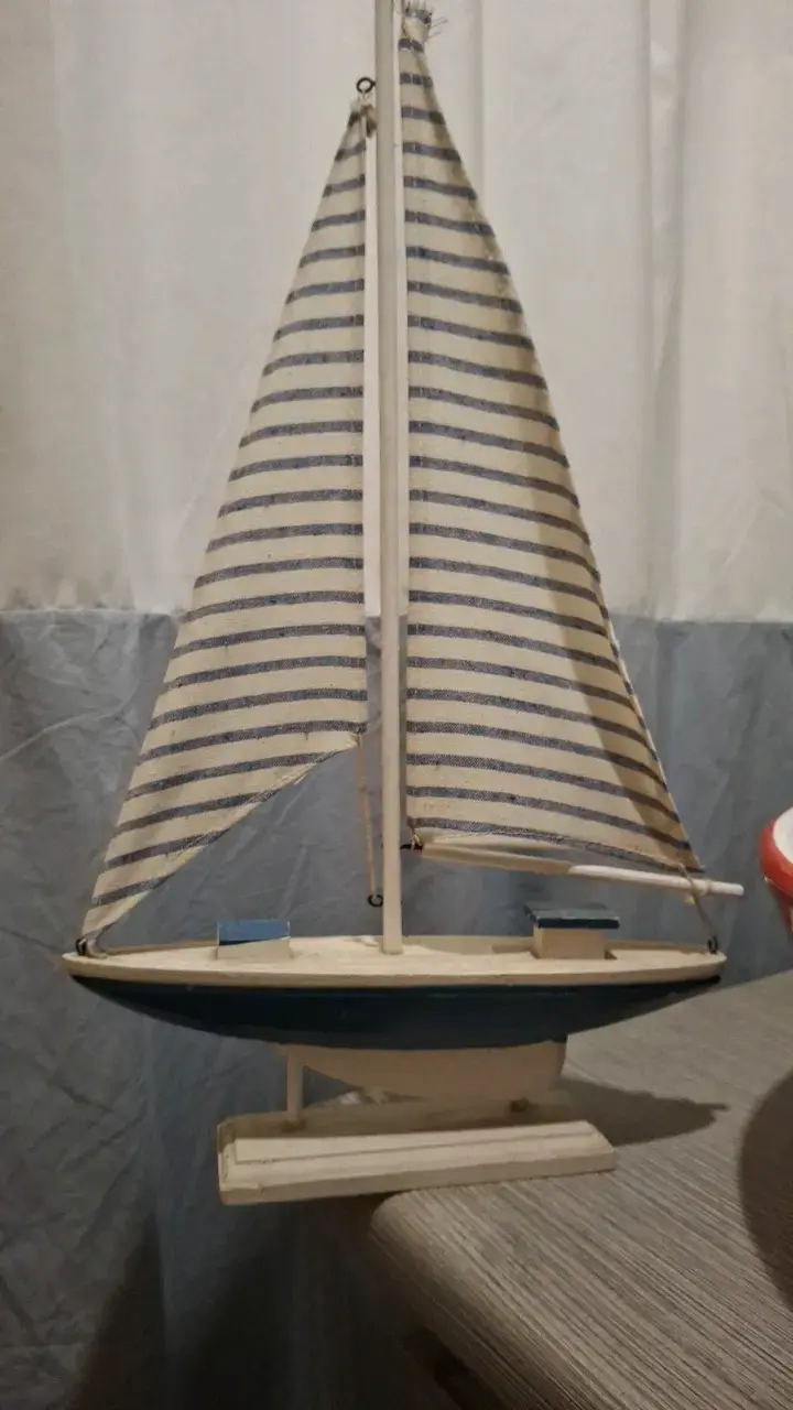 Modelo de velero decorativo de madera - 1