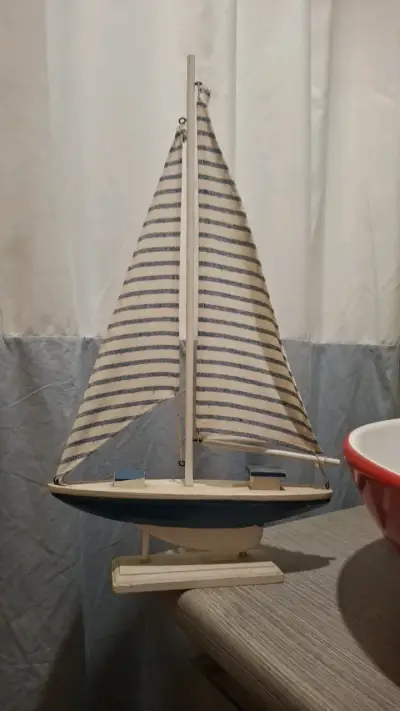 Modelo de velero decorativo de madera - miniatura 2