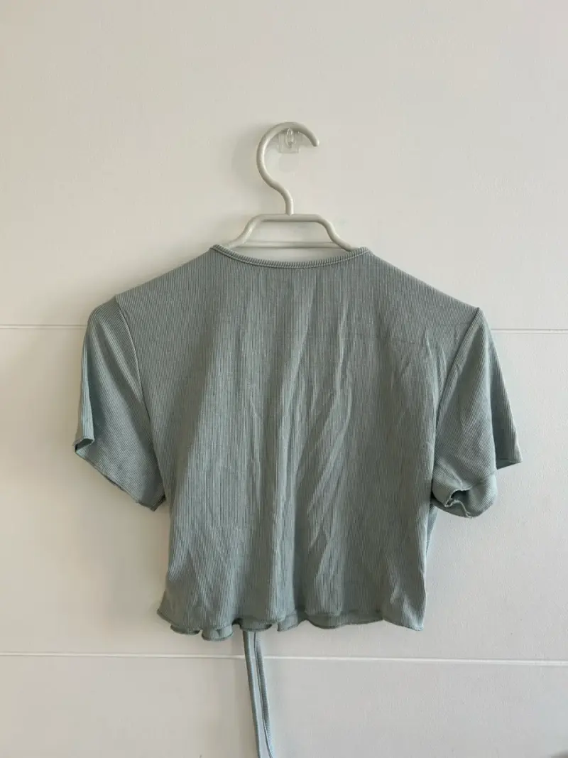 Blusa cruzada verde claro manga corta - 2