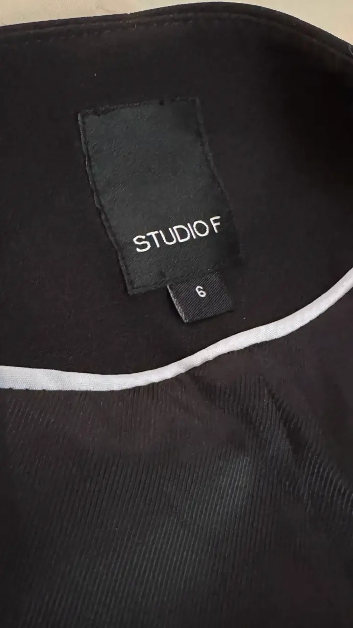 Blazer negro elegante Studio F para mujer - 4