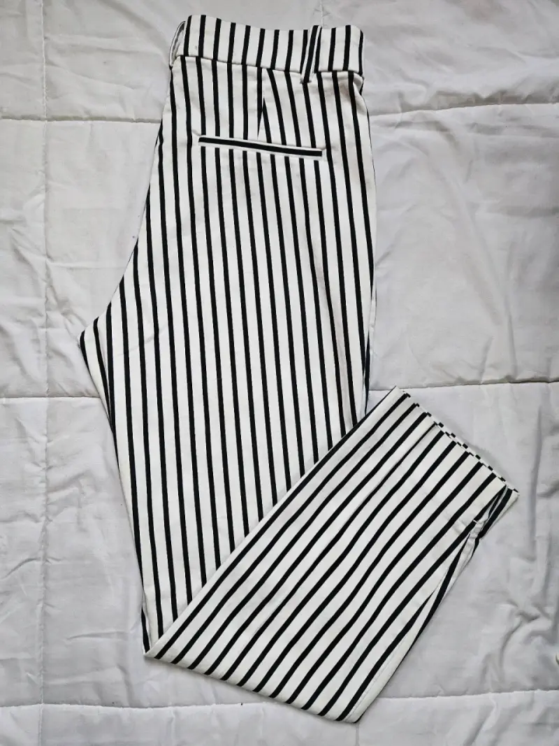 Pantalones a rayas blanco y negro - 3