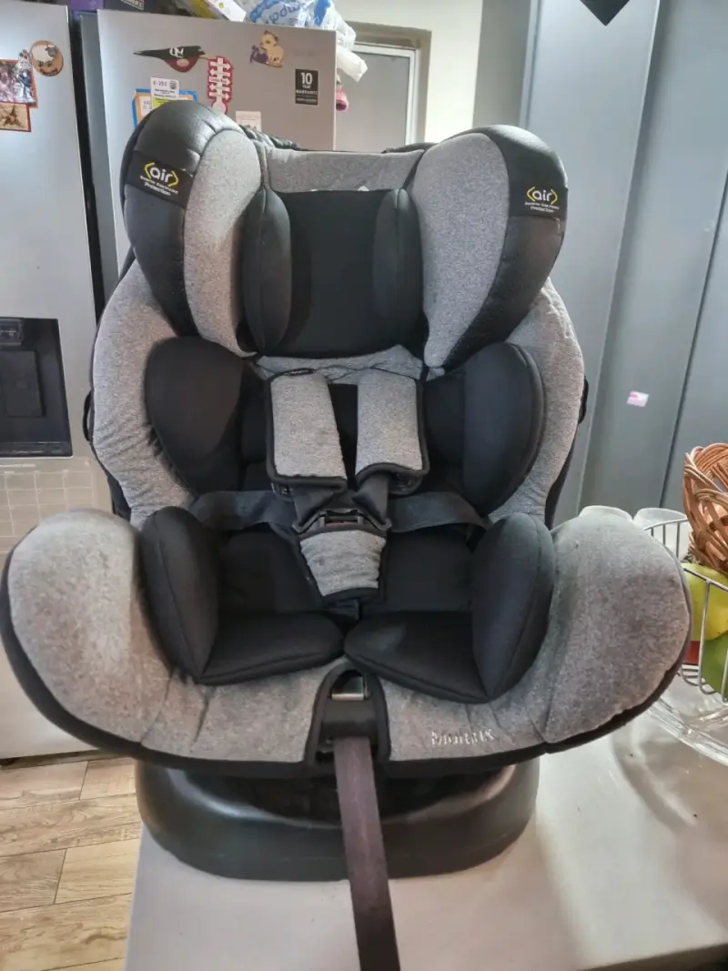 Silla de auto infantil con ISOFIX - 2