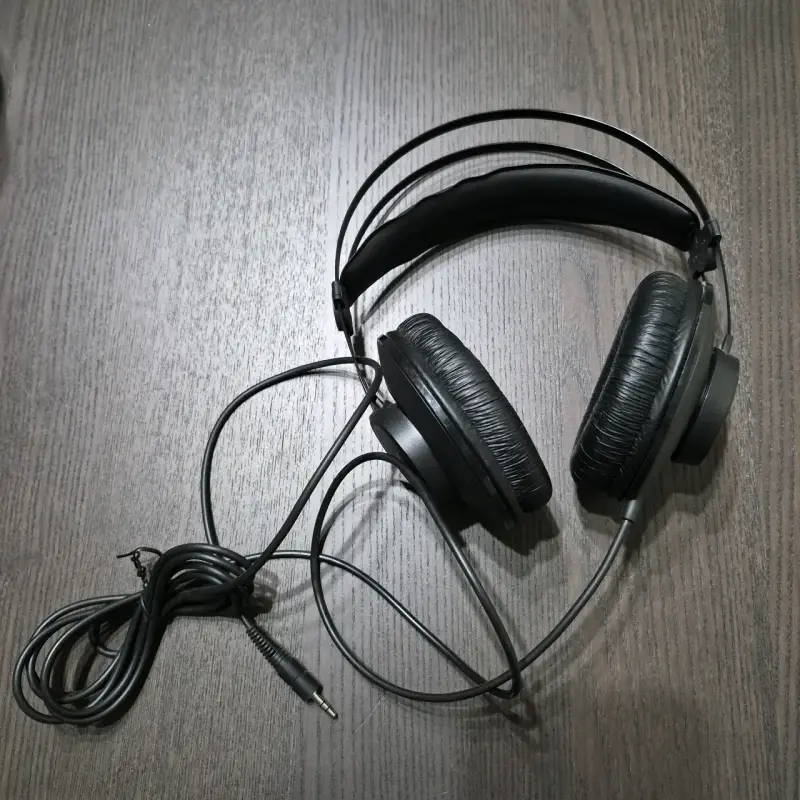 Auriculares con cable AKG - 1