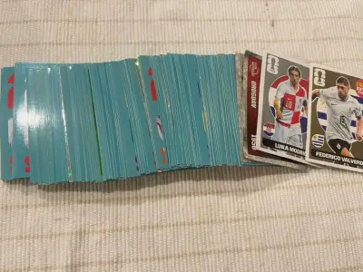 Colección de láminas de fútbol FIFA Panini - miniatura 2