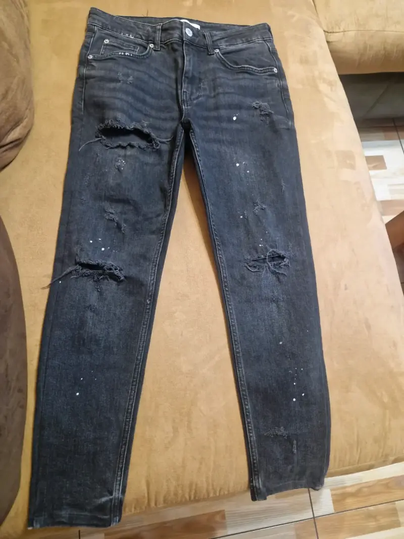 Jeans negros desgastados para hombre - 3