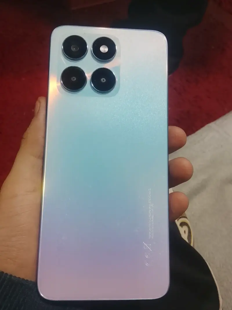 Smartphone Honor con triple cámara trasera - 2