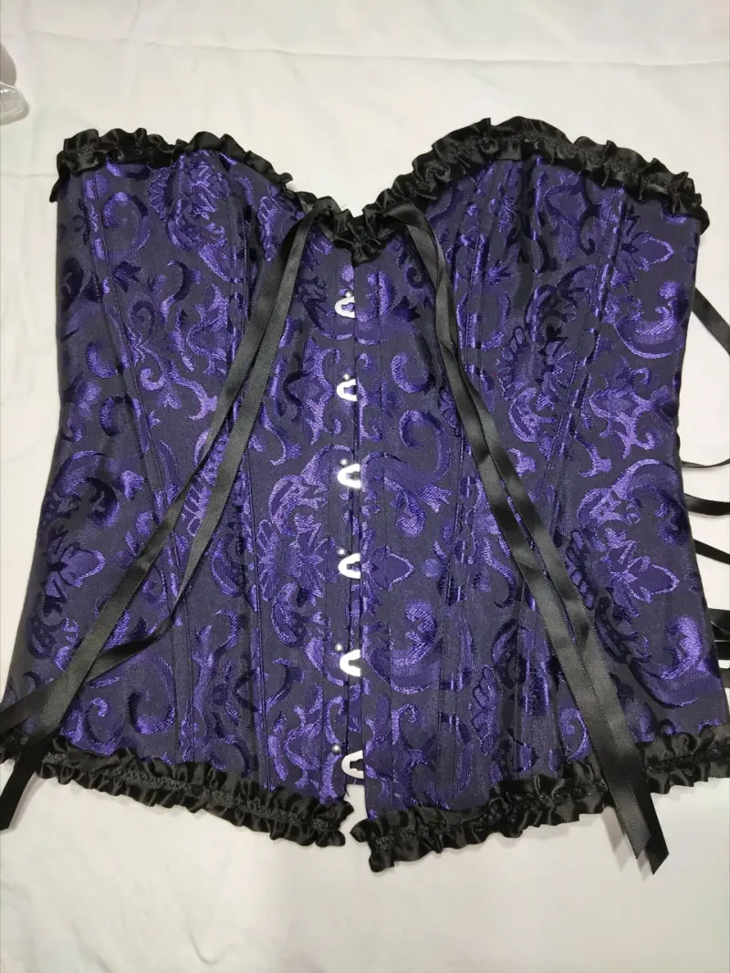Corset morado con encaje negro elegante - 1