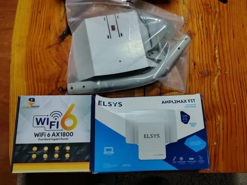 Router WiFi 6 AX1800 y antena Elsys Amplimax - 1