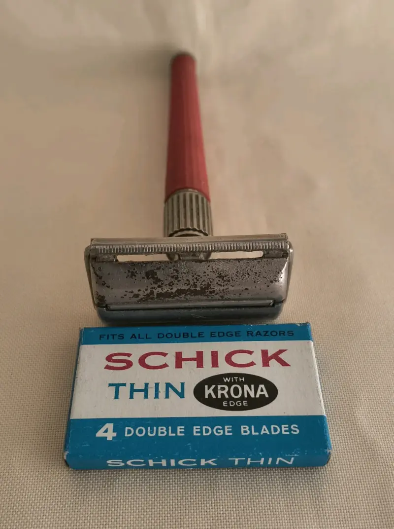Maquina Afeitar Vintage Gillette Decorativa - 4