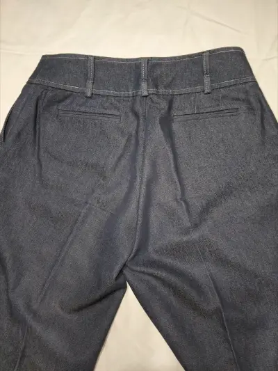 Pantalones de vestir gris oscuro para mujer - miniatura 1