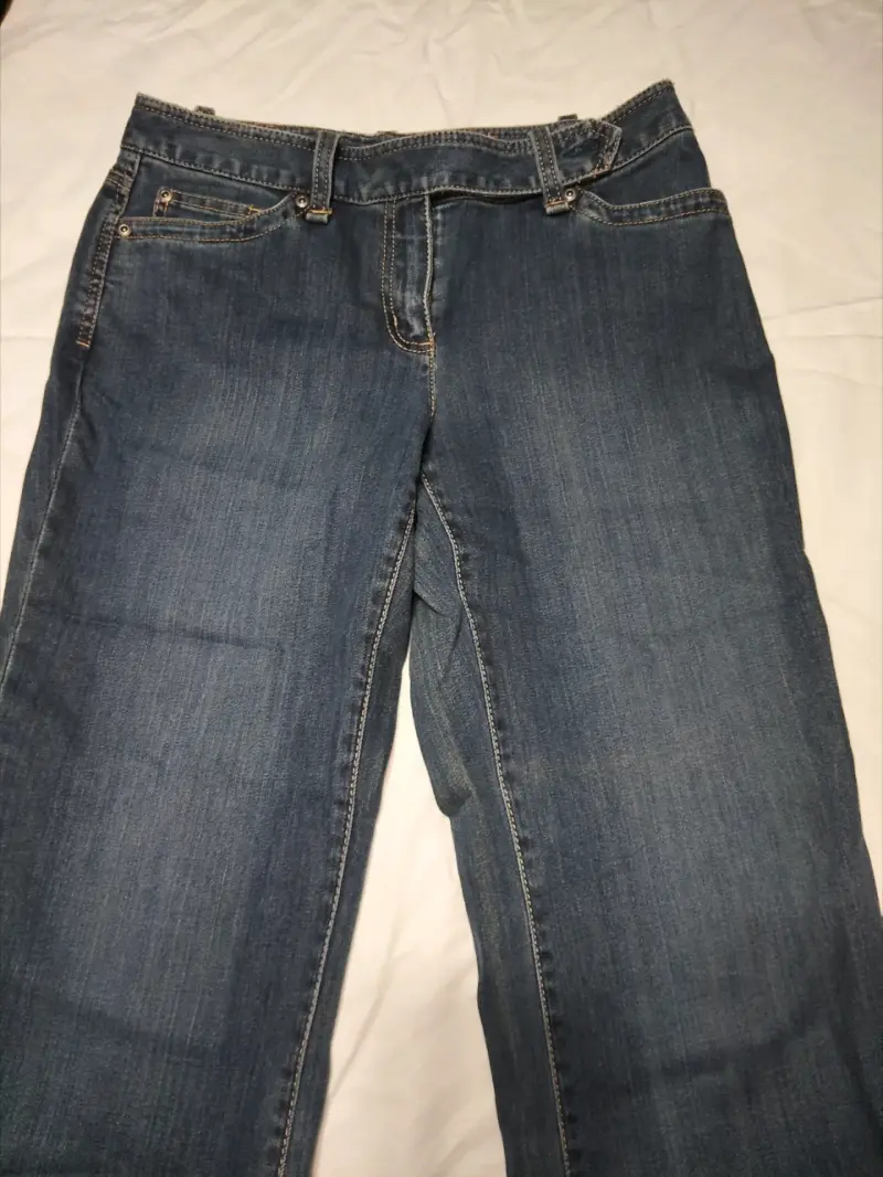 Jeans gris oscuro con bolsillos traseros - 2
