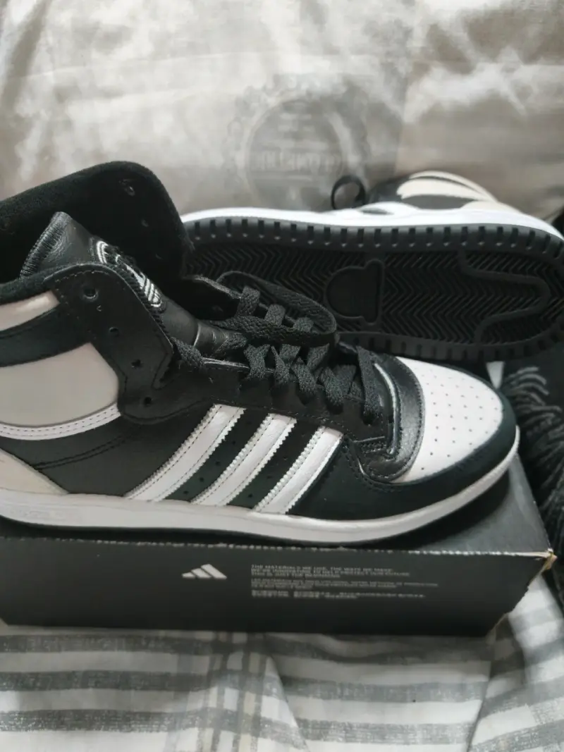 Zapatillas Adidas talla 44 nuevas - 4