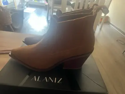 Botines de gamuza marrón para mujer - miniatura 2