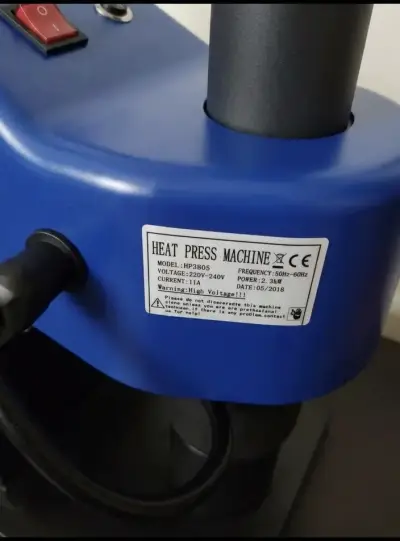 Máquina de prensado y plotter de corte de vinilo - miniatura 1