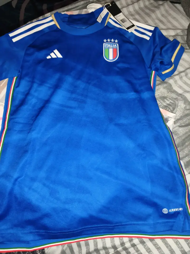 Camiseta Adidas Jamaica y Italia talla S las 2 - 12