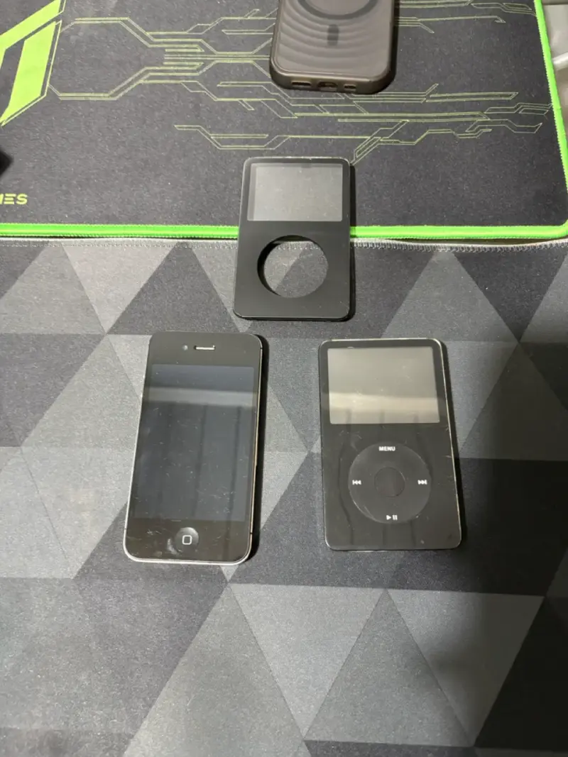 iPhone 4 y iPod Classic 30GB usados - 2