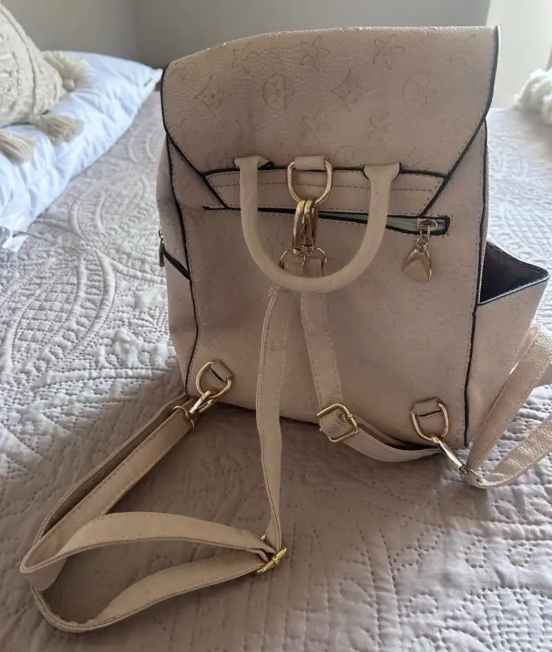 Mochila de cuero blanca con logo LV - 2