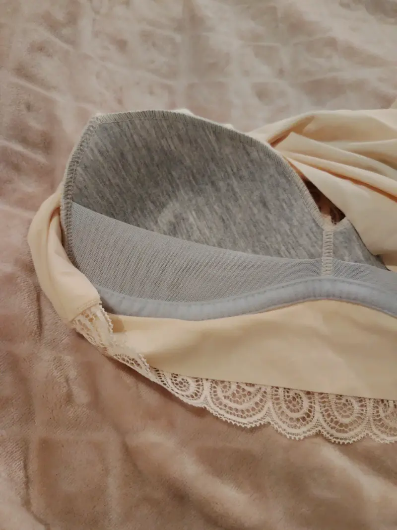 Top de encaje beige para mujer - 3