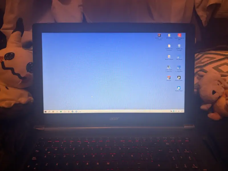 Laptop Acer aspire vn7 - 1