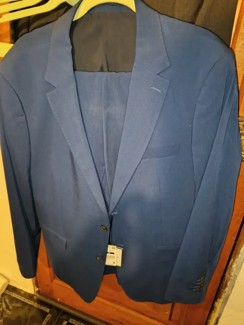 Elegante conjunto azul para hombre - 1