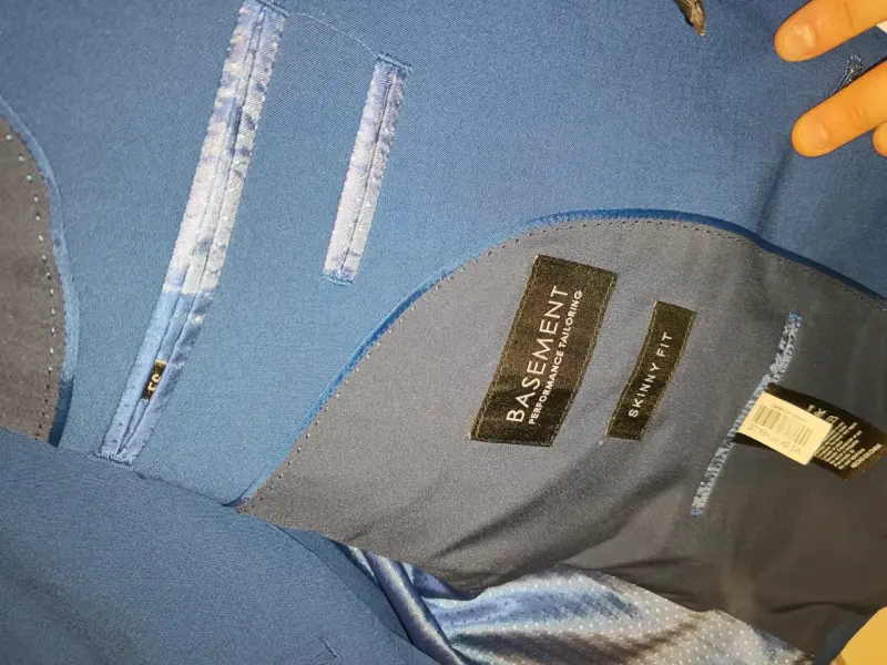 Elegante conjunto azul para hombre - 2