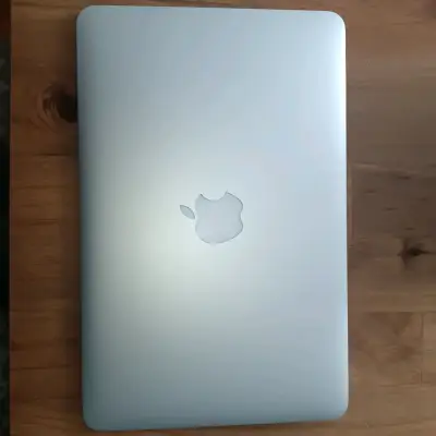 MacBook Air 11-inch 2015, Core i7, 8GB RAM - miniatura 5