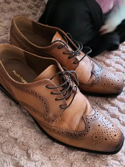 Zapatos de cuero Hush Puppies marrones - miniatura 1