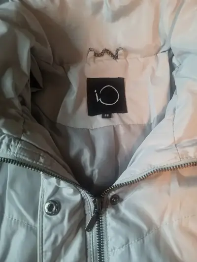 Parka de invierno con gorro - miniatura 3