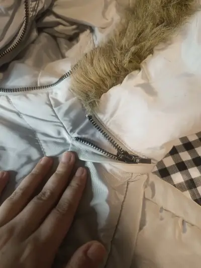 Parka de invierno con gorro - miniatura 5