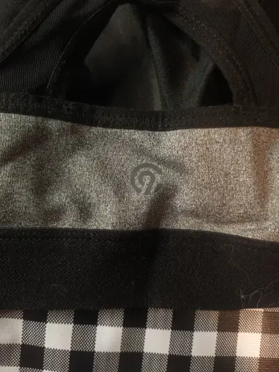 Sostén deportivo gris con transparencia Champion - miniatura 3