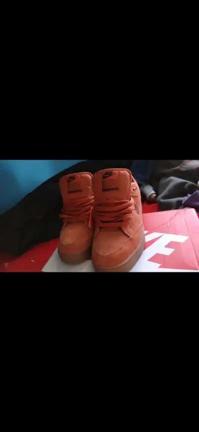 Zapatillas Nike color terracota para hombre - miniatura 2
