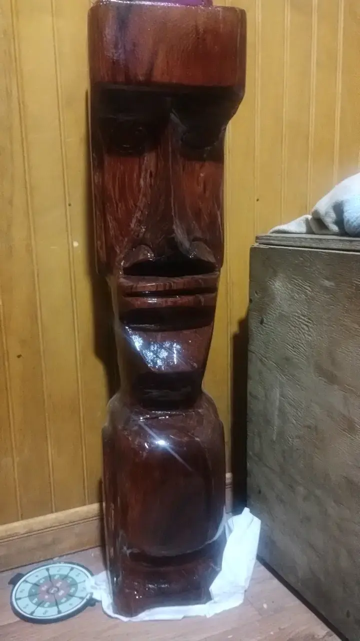 Escultura de madera estilo Moái - 1