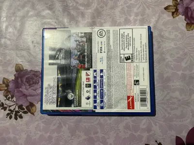 Juego FIFA 17 y 21 para PS4 en buen estado - miniatura 6
