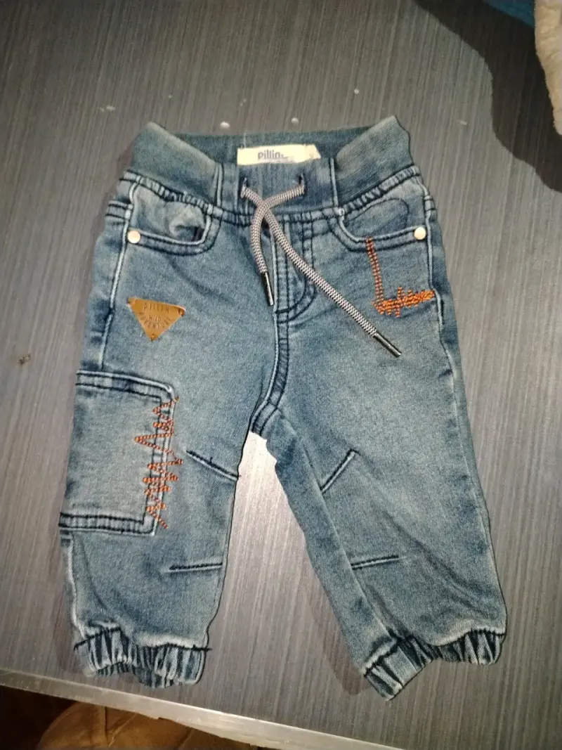 Pantalones de mezclilla para niños Pilin