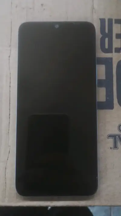 Smartphone Honor azul con triple cámara - miniatura 2