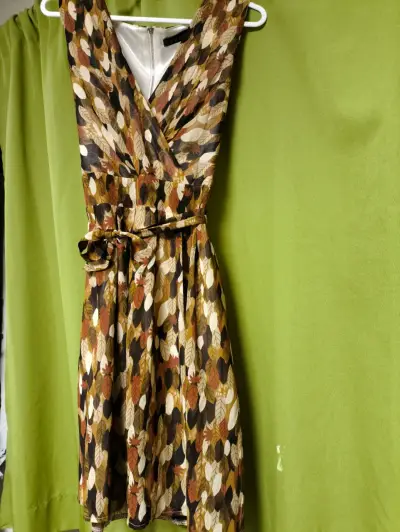 Vestido estampado de hojas otoñales - miniatura 3
