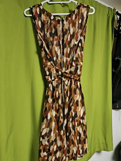 Vestido estampado de hojas otoñales - miniatura 4