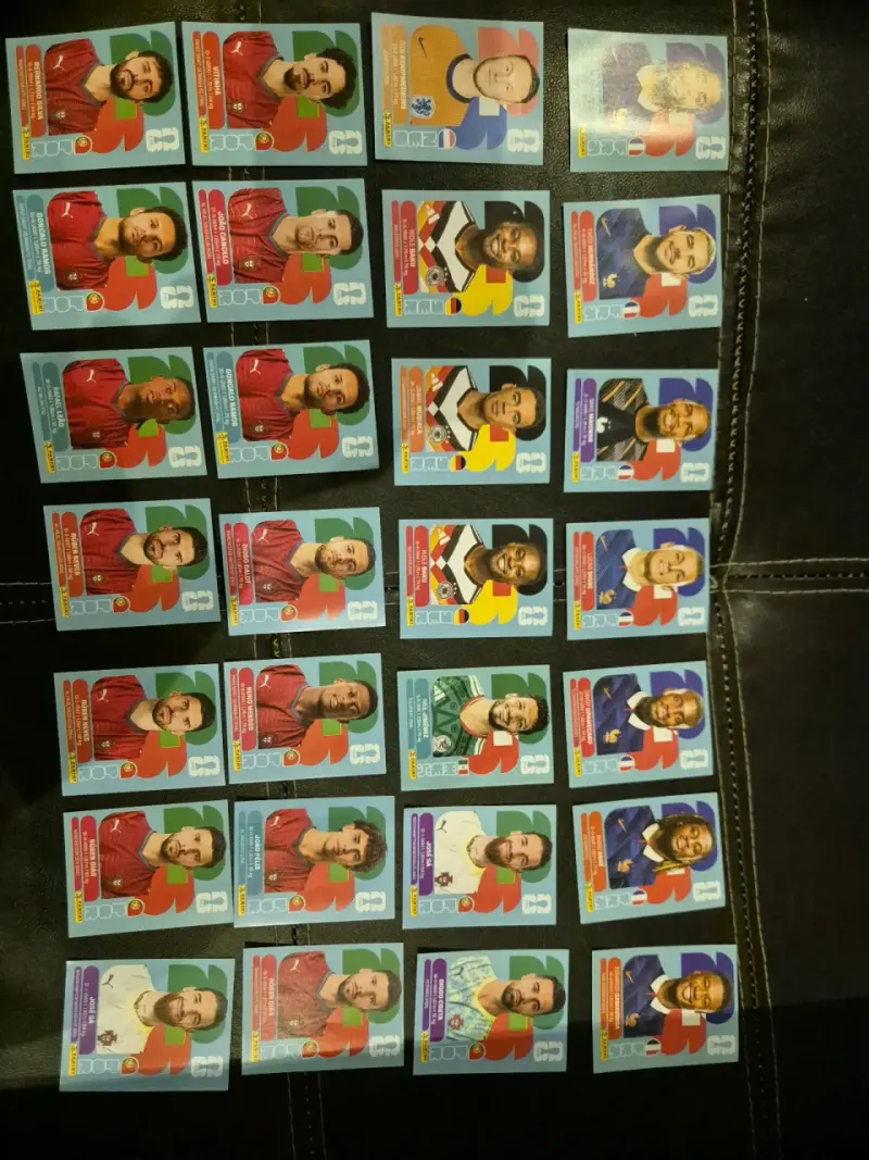 Colección de láminas de fútbol Panini 2023 - 3