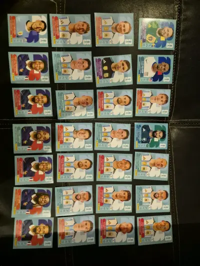 Colección de láminas de fútbol Panini 2023 - miniatura 4