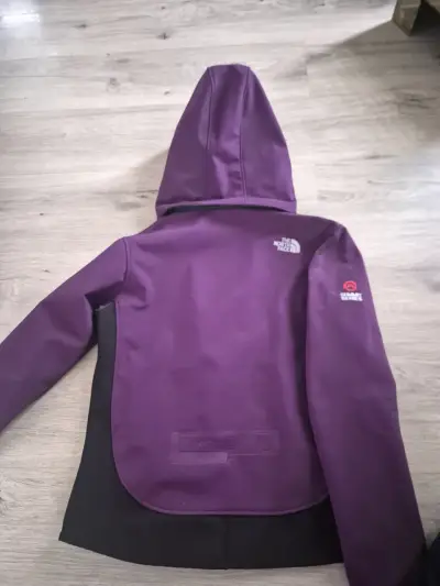 Chaqueta morada engomada mujer - miniatura 3