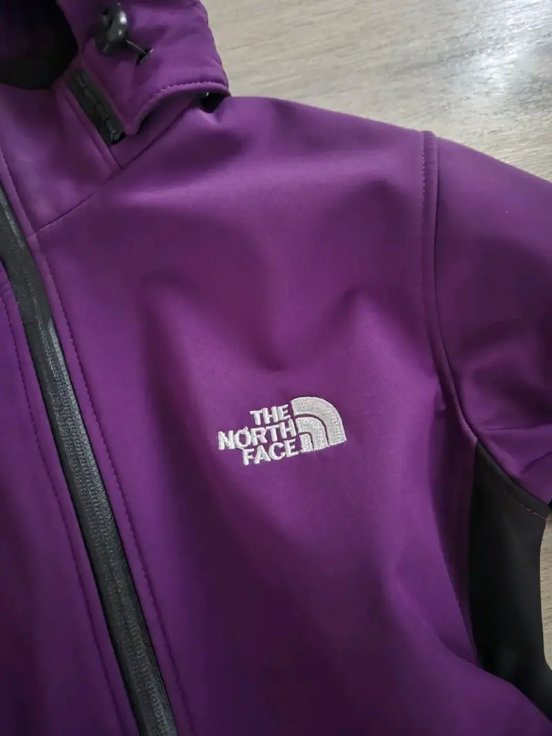 Chaqueta morada engomada mujer - 5