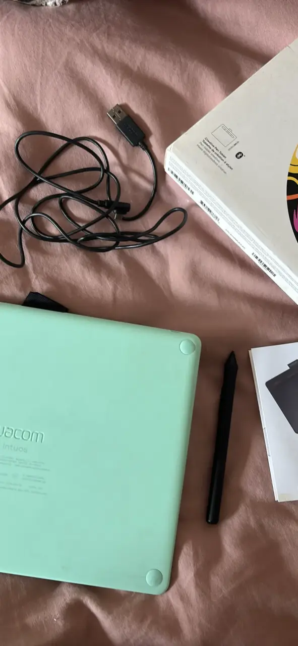 Tableta gráfica Wacom Intuos con lápiz - 4