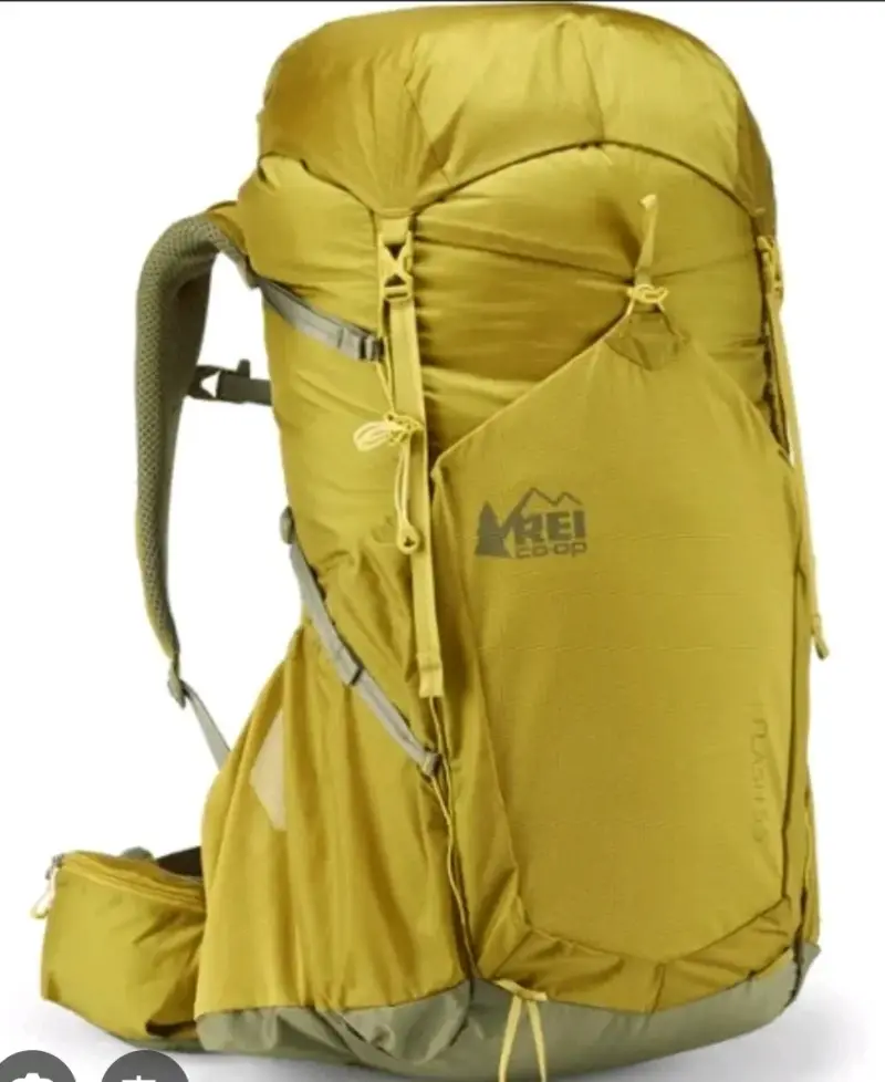 Mochila de senderismo REI model Flash 55 amarilla - 1