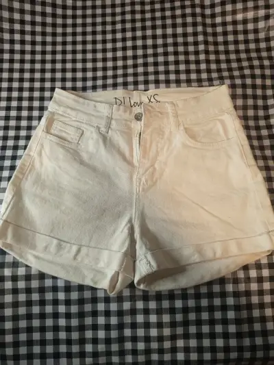 Shorts de mezclilla blancos talla XS - miniatura 1