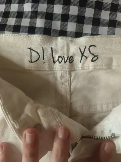 Shorts de mezclilla blancos talla XS - miniatura 3