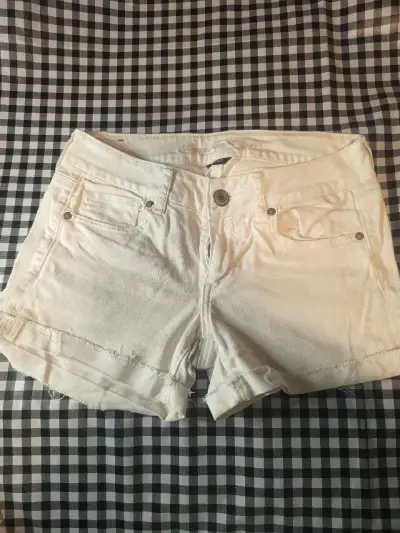 Shorts blancos American Eagle para mujer - miniatura 1