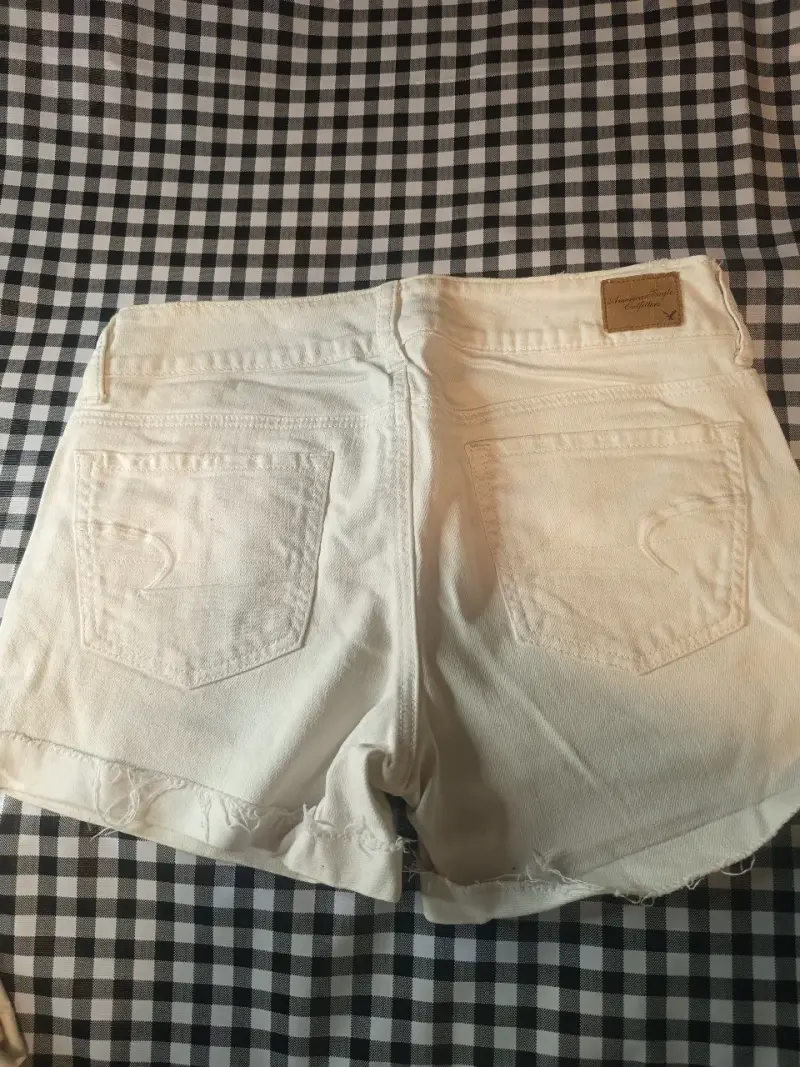 Shorts blancos American Eagle para mujer - 2