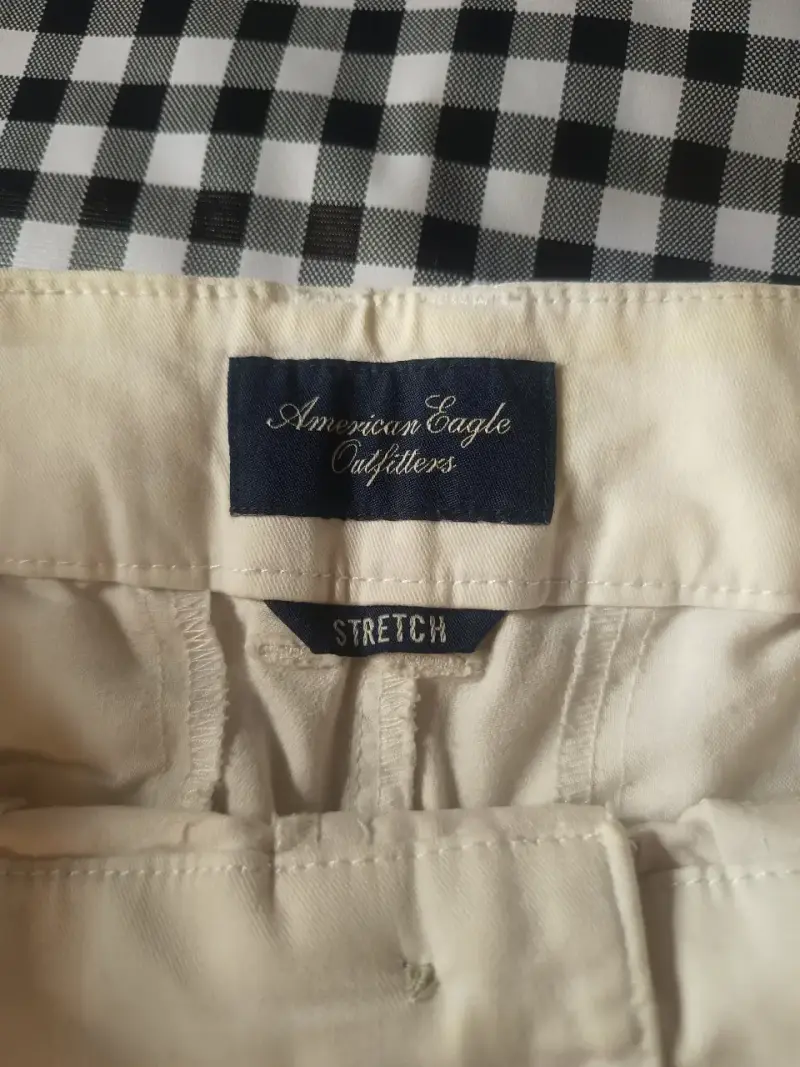 Shorts blancos de mujer American Eagle - 3