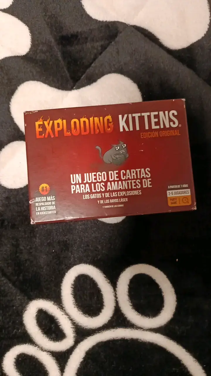 Juego de cartas Exploding Kittens original - 1