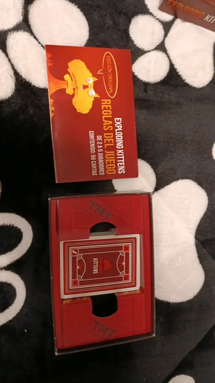 Juego de cartas Exploding Kittens original - 2